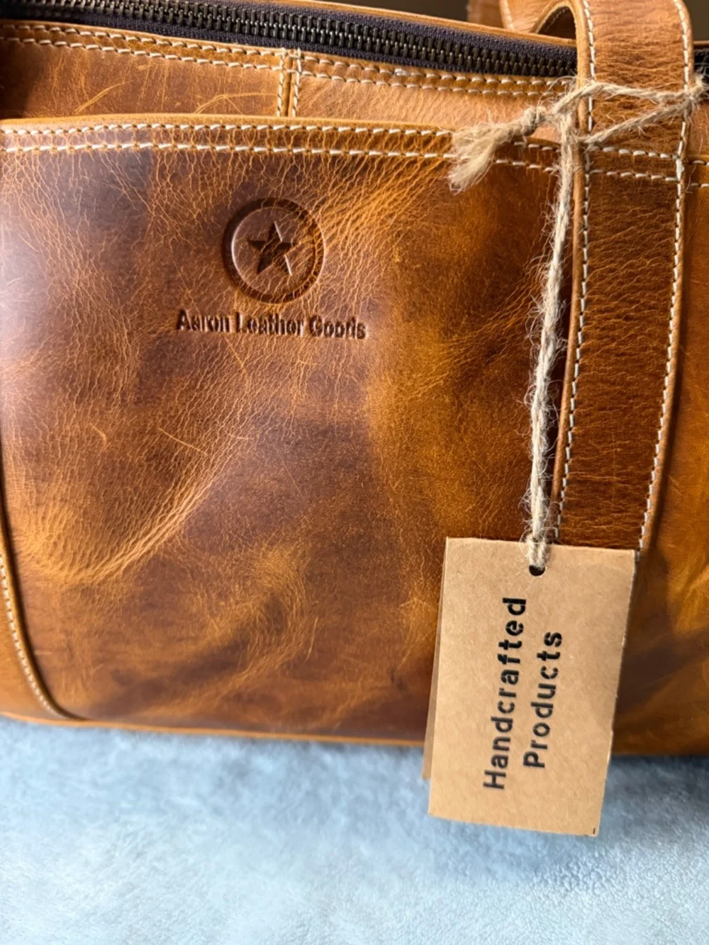 Aaron Leather Goods travel style